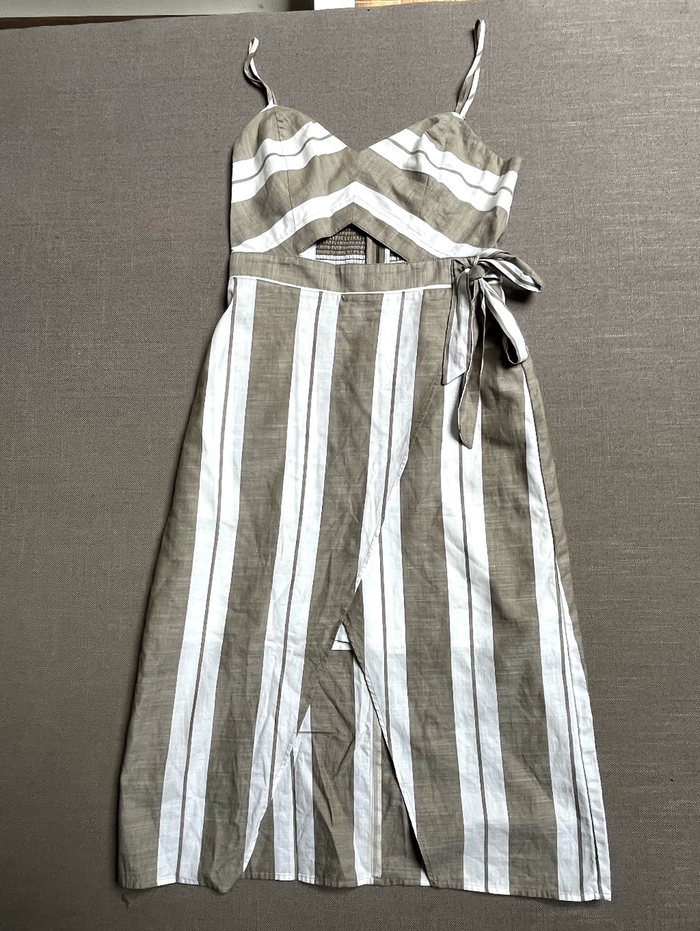 Express, Striped Gray & White Midi Dress with Cutout, Size 0